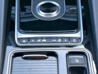 Jaguar F-PACE 2.0 D180 R-Sport Auto AWD Euro 6 (s/s) 5dr