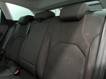 SEAT Leon 2.0 TDI FR Technology ST Euro 6 (s/s) 5dr