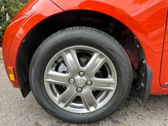 Toyota iQ 1.0 VVT-i Multidrive Euro 5 3dr