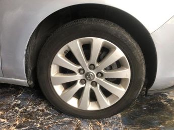 Vauxhall Zafira Tourer 1.4i Turbo SE Auto Euro 6 5dr