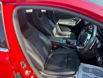 Mercedes-Benz A Class 2.0 A250 AMG Line 7G-DCT Euro 6 (s/s) 5dr