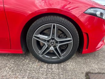 Mercedes-Benz A Class 2.0 A250 AMG Line 7G-DCT Euro 6 (s/s) 5dr