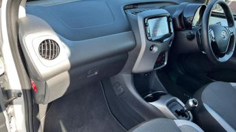 Toyota AYGO 1.0 VVT-i x-trend x-shift Euro 6 5dr (Safety Sense)