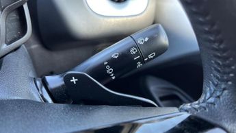 Toyota AYGO 1.0 VVT-i x-trend x-shift Euro 6 5dr (Safety Sense)