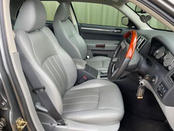 Chrysler 300C 3.0 CRD V6 5dr