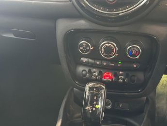 MINI CLUBMAN 1.5 Cooper 6dr Auto [7 Speed]