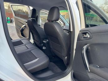 Peugeot 2008 1.6 BlueHDi Allure Euro 6 5dr