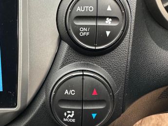 Honda Jazz 2013 1.3 i-Vtec Auto IMA CVT Hybrid 5dr