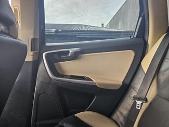 Volvo XC60 2.4 D5 R-Design Geartronic AWD Euro 4 5dr