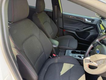 FORD FOCUS ST-LINE