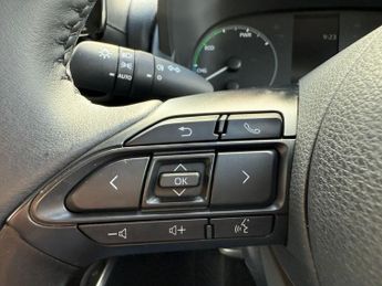 MAZDA MAZDA 2 HYBRID CENTRE-LINE