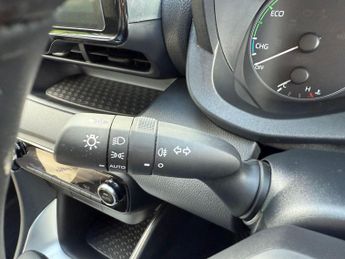 MAZDA MAZDA 2 HYBRID CENTRE-LINE