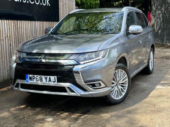 Mitsubishi Outlander 2.4h TwinMotor 13.8kWh 4h CVT 4WD Euro 6 (s/s) 5dr
