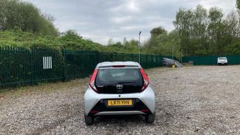 Toyota AYGO 1.0 VVT-i x-play x-shift Euro 6 5dr (Safety Sense)