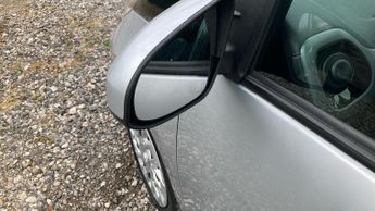 Toyota AYGO 1.0 VVT-i x-play x-shift Euro 6 5dr (Safety Sense)
