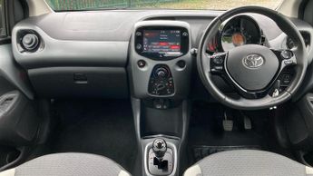 Toyota AYGO 1.0 VVT-i x-play x-shift Euro 6 5dr (Safety Sense)