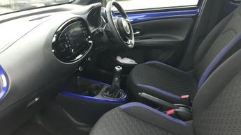 Toyota Aygo X 1.0 VVT-i Edge Euro 6 (s/s) 5dr