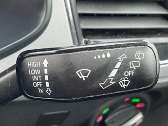 SEAT Leon 2.0 TDI SE DSG Euro 6 (s/s) 5dr