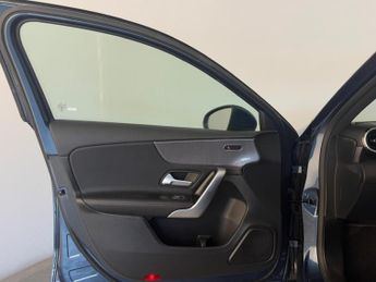 Mercedes-Benz A Class 1.3 A180 Sport Edition (Executive) 7G-DCT Euro 6 (s/s) 5dr