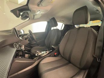 Peugeot E-208 50kWh Allure Premium Auto 5dr