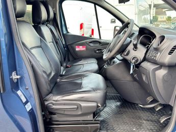 Renault Trafic 2.0 dCi ENERGY 30 Business LWB Euro 6 (s/s) 5dr (9 Seat)