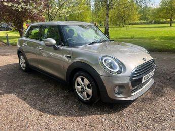MINI Hatch 1.5 Cooper Classic Steptronic Euro 6 (s/s) 5dr