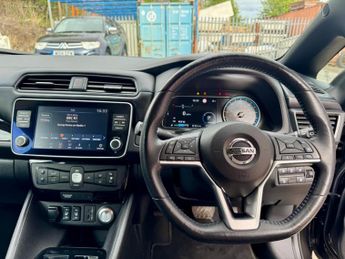 Nissan Leaf 40kWh 10 Auto 5dr