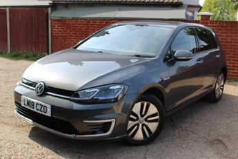 Volkswagen e-Golf 35.8kWh e-Golf Auto 5dr