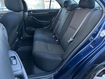 Toyota Avensis 1.8 VVT-i T3-X 4dr