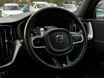 Volvo XC60 2.0 D4 R-Design Pro Auto AWD Euro 6 (s/s) 5dr