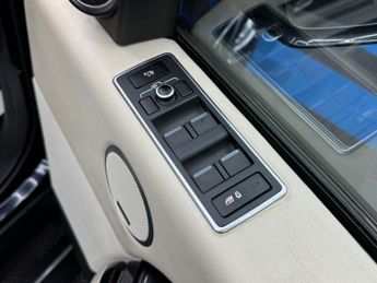 Land Rover Range Rover 4.4 SD V8 Autobiography Auto 4WD Euro 5 5dr