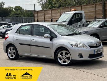 Toyota Auris 1.8 VVT-h T4 CVT Euro 5 (s/s) 5dr