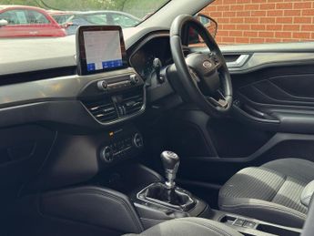 Ford Focus 1.0T EcoBoost Titanium Euro 6 (s/s) 5dr