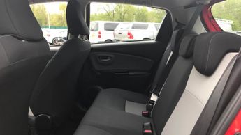 Toyota Yaris 1.5 VVT-i Icon Euro 6 5dr