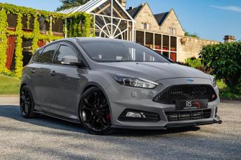 Ford Focus 2.0T EcoBoost ST-3 Euro 6 (s/s) 5dr
