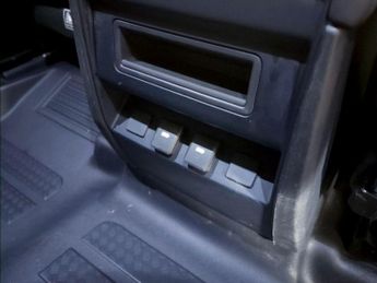 Land Rover Defender 110 3.0 D300 MHEV X-Dynamic HSE Hard Top SUV Auto 4WD MWB Euro 6 (s/