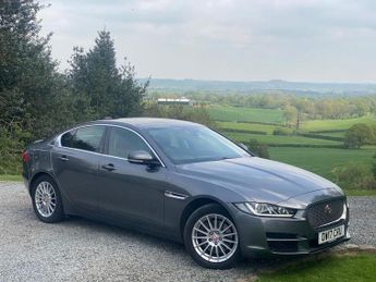 Jaguar XE 2.0d Portfolio Saloon 4dr Diesel Auto AWD Euro 6 (s/s) (180 ps)