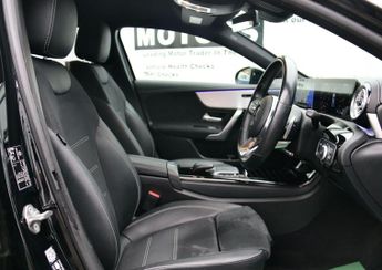 Mercedes-Benz A Class 1.3 A180 AMG Line Edition (Premium) 7G-DCT Euro 6 (s/s) 4dr