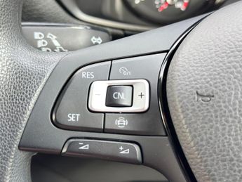 Volkswagen Crafter 2.0 TDI CR35 Trendline FWD LWB High Roof Euro 6 (s/s) 5dr