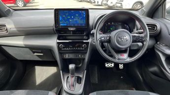 Toyota Yaris Cross 1.5 VVT-h GR SPORT E-CVT Euro 6 (s/s) 5dr