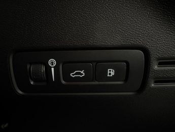 Volvo XC40 1.5h T4 Recharge 10.7kWh Inscription Auto Euro 6 (s/s) 5dr