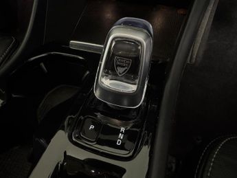 Volvo XC40 1.5h T4 Recharge 10.7kWh Inscription Auto Euro 6 (s/s) 5dr