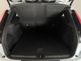 Volvo XC40 1.5h T4 Recharge 10.7kWh Inscription Auto Euro 6 (s/s) 5dr
