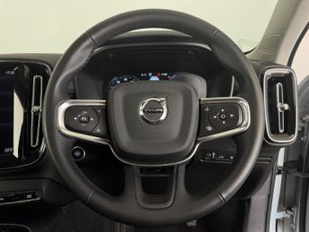 Volvo XC40 1.5h T4 Recharge 10.7kWh Inscription Auto Euro 6 (s/s) 5dr