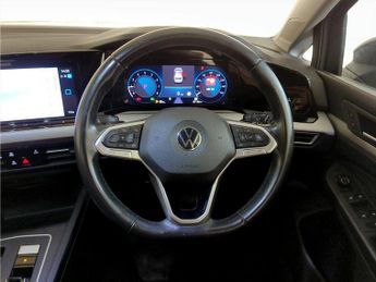 Volkswagen Golf 1.5 eTSI MHEV Life DSG Euro 6 (s/s) 5dr