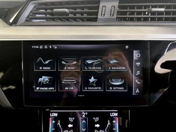 Audi e-tron 50 Black Edition Auto quattro 5dr 71.2kWh (11kW Charger)
