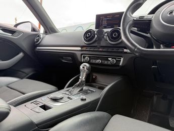 Audi A3 2.0 TDI S line S Tronic Euro 6 (s/s) 3dr (Nav)