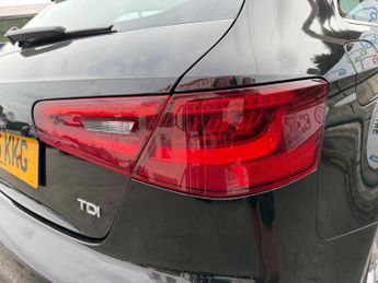 Audi A3 2.0 TDI S line S Tronic Euro 6 (s/s) 3dr (Nav)