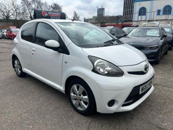 Toyota AYGO 1.0 VVT-i Move Euro 5 5dr