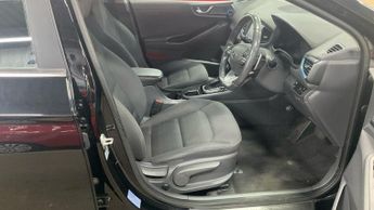 Hyundai IONIQ 1.6 h-GDi Premium DCT Euro 6 (s/s) 5dr
